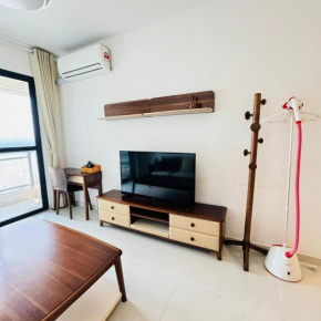 Seaview Cozy 2B1R Condo forest city